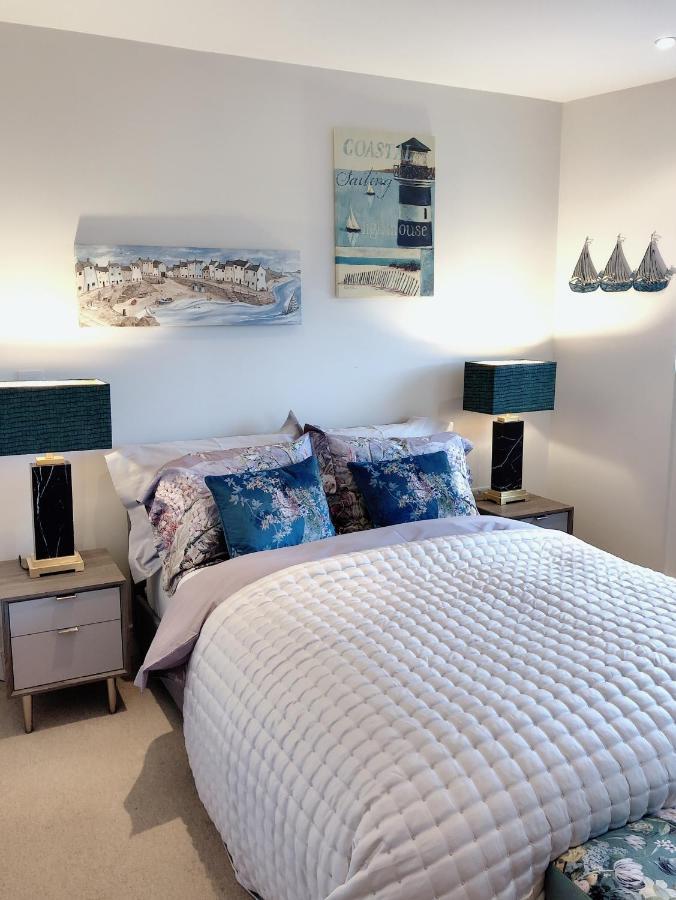 شقة Beach On The Doorstep Meridian Tower Marina سوانسي المظهر الخارجي الصورة